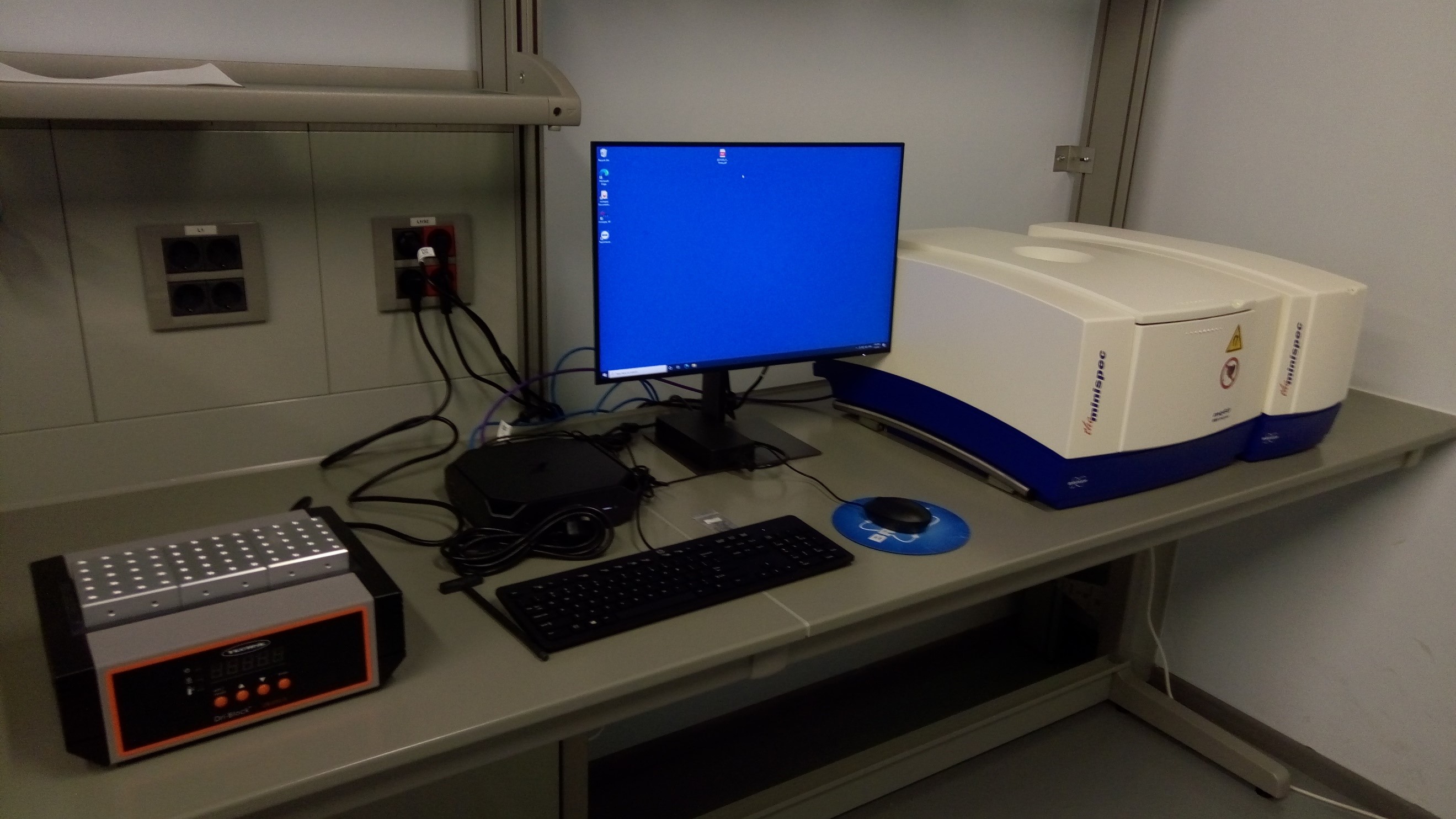 TD-NMR MiniSpec MQ60 for measurements of T1 and T2 relaxation times